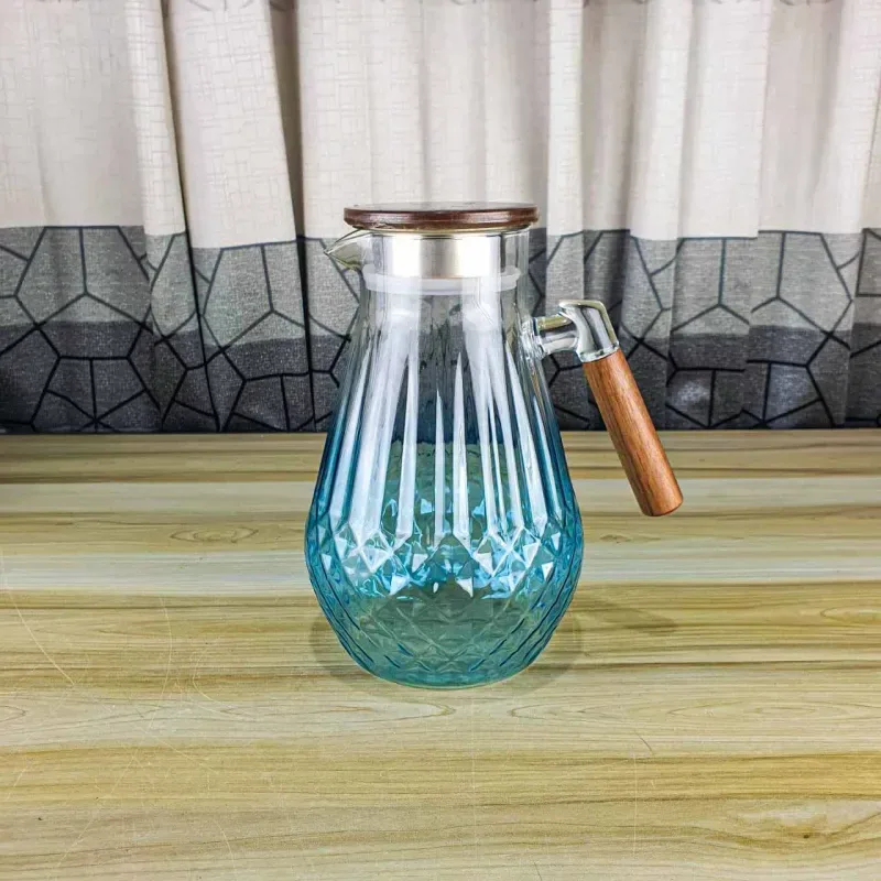 1.8 liter Diamond Glass Jug Wooden Handle HDV 01515